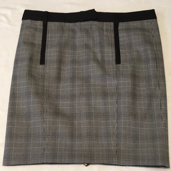 L.A.M.B. (Gwen Stefani) Plaid Zipper Skirt 🖤💞 - Picture 2 of 5